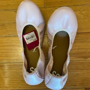 SO Ballet Flats Light Pink Women’s Dress Shoes New with Tags